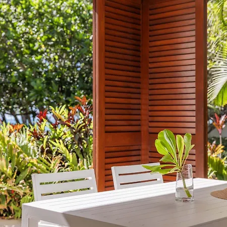 Mantra Amphora Hotel Palm Cove Exterior photo